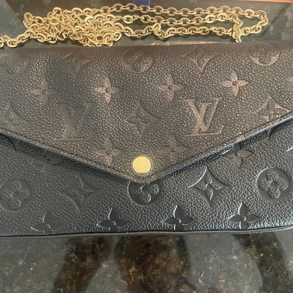 Authentic Louis Vuitton Félicie Pochette - Monogram Empreinte Leather - Picture 1 of 4